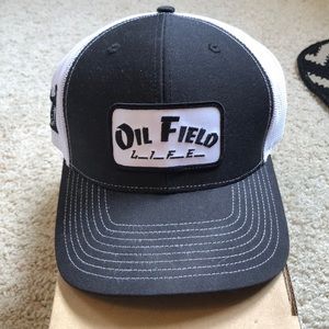 Snapback Trucker Hat - Black & White - Adjustable